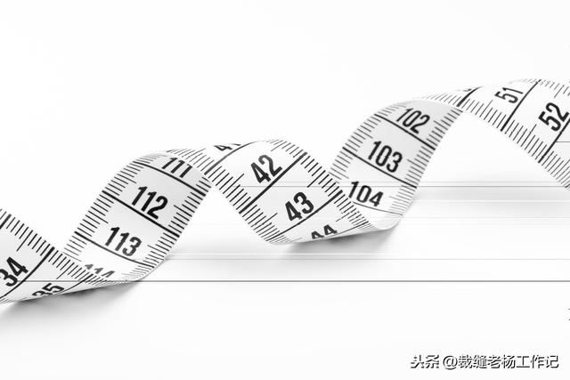 服装裁剪图纸解析（服装裁剪设计基础）(1)