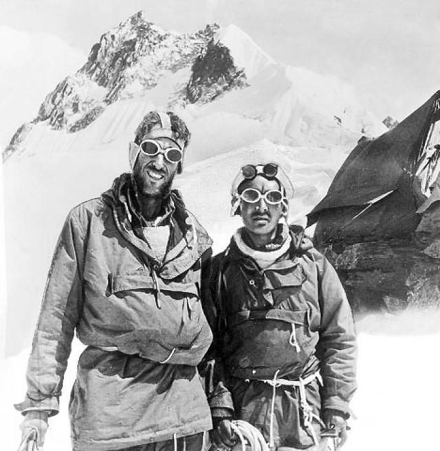 中国登山队首次登上珠穆朗玛峰，1960年中国登山队登上珠穆朗玛峰的具体经历？图3