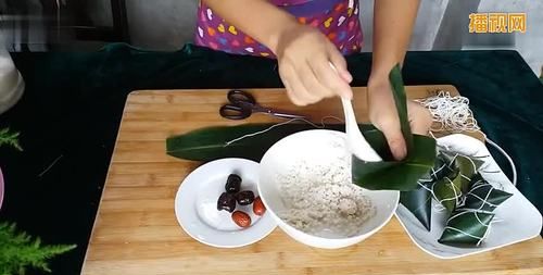 包大粽子的手法视频