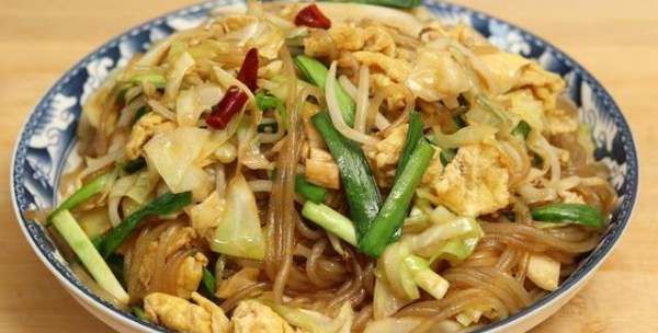 粉条怎么炒不粘在一起,炒粉条时 粉条不粘的方法图6
