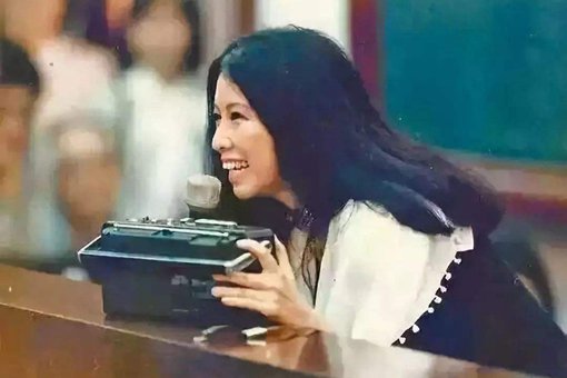 台湾著名女作家三毛上吊自杀