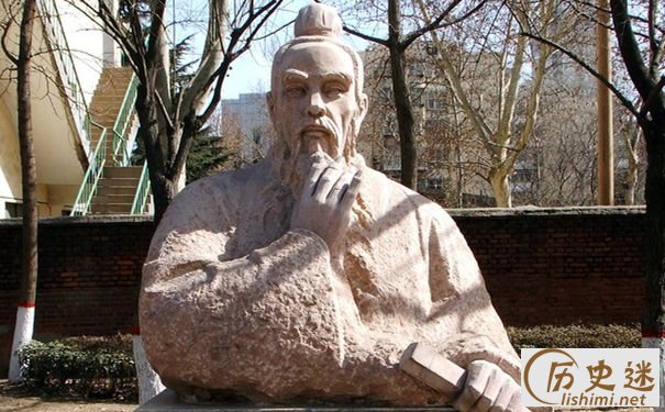 李悝雕塑