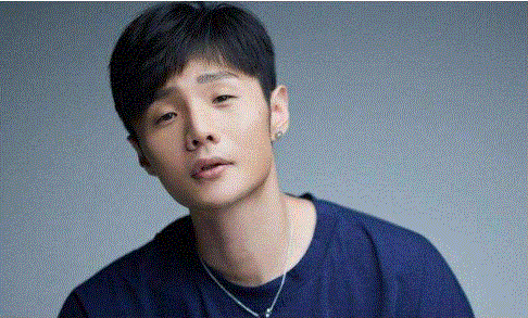 李荣浩.GIF