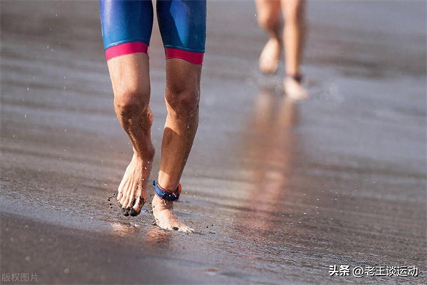 游泳属于有氧运动还是无氧运动(游泳一小时相当于跑步多久)