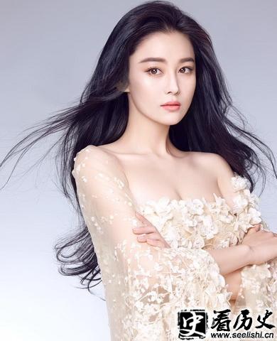 张馨予