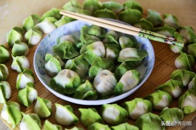 ​包饺子的面皮怎么做？别用面粉了，用它做皮，上锅一蒸，好看又好吃