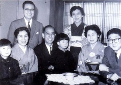 ​安倍晋三家族到底有多少日本高官