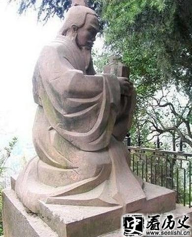 曹芳雕像