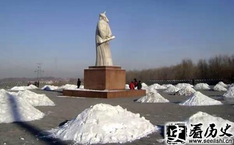 刘锦棠收新疆