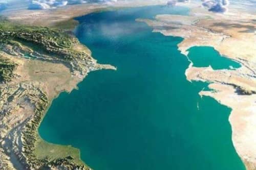 世界十大湖泊（贝加尔湖上榜，第一是世界上最大的湖泊）