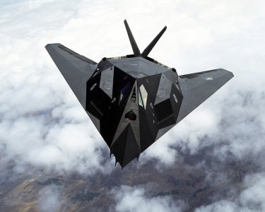 ​1999年3月27日塞尔维亚人如何击落美国不可一世的“夜鹰”F-117隐身战斗机？