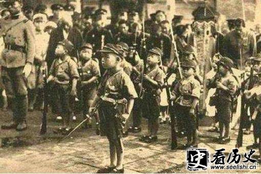 二战结束后,日本是通过什么方式迅速恢复人口的?