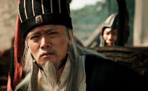 刘禅对诸葛亮是什么态度?真的当做父亲看待吗?