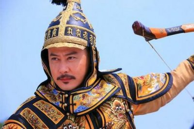 ​皇帝一个月的工资折合多少?
