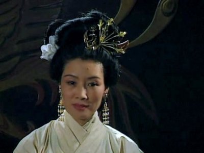 ​汉灵帝刘宏的生母董太后生平介绍