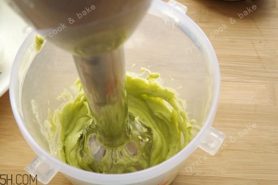 牛油果和鸡蛋能一起吃吗？牛油果和鸡蛋的做法有哪些？