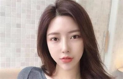 ​把女朋友说成朋友生气了怎么哄