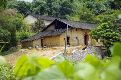 ​农村还有老房子，而且是土房？那可要好好珍惜了，没准能“致富”