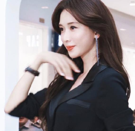 林志玲婚礼时间确定！婚宴低调举行，女神终于嫁给爱情