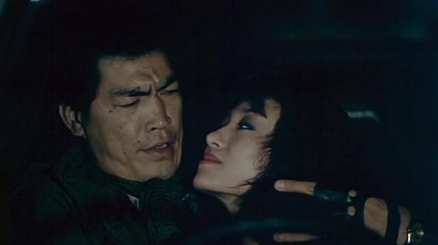 鬼后王小凤大尺度主演，林正英动作指导，因太过暴力剪辑版本太多