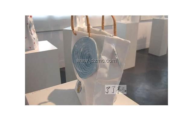 一个40岁离婚女人的悔悟：回首前半生，发现白活了