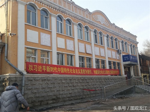 哈尔滨有一座香坊火车站，曾是中东铁路的一部分，非常有历史