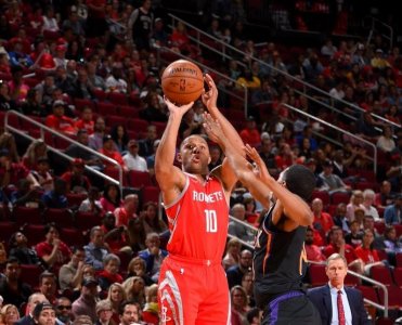​NBA历史第一远投战队！火箭27记三分狂胜太阳创造新纪录
