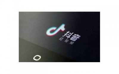 ​分手后前任秀恩爱什么心理（分手后依然在秀恩爱）