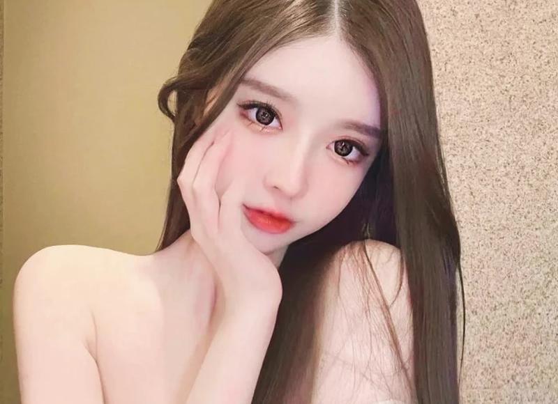 约会时跟女孩子聊什么话题 男生要主动找话题