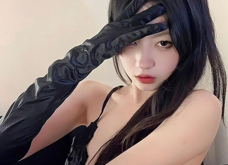 夸女生大眼睛