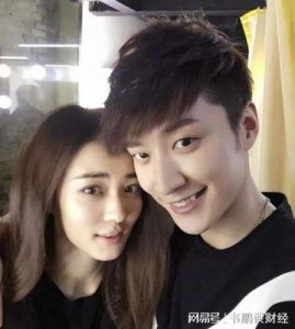 ​马伊琍宣布离婚，与小自己10岁的男友结束11年姐弟恋情
