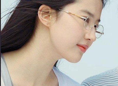 ​探探第一次怎么聊天，探探怎么聊天快速加到女生微信