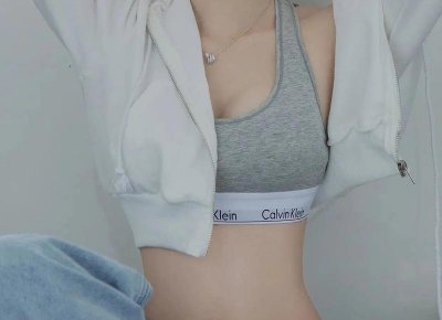 ​七夕怎么追女孩子，女孩让你追她的8个暗示