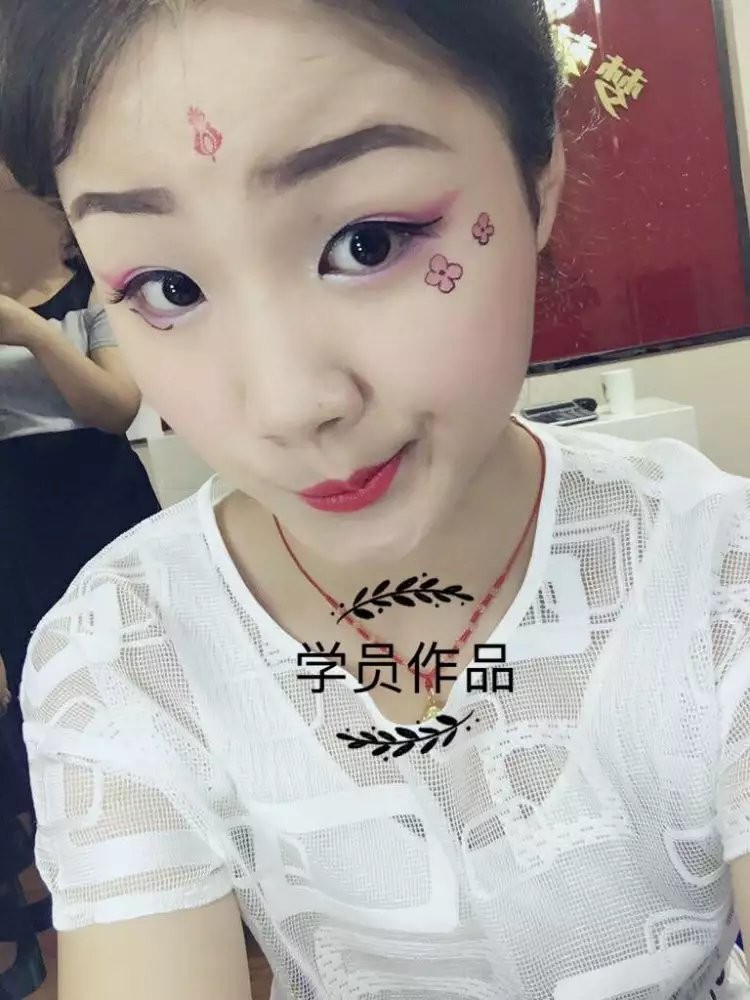 合肥化妆师学校哪家好：合肥化妆师培训去哪里好合肥哪里的化妆