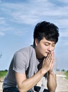 ​歌手云飞和前妻为什么离婚了