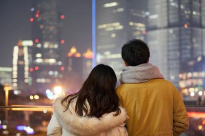 ​渣男控制女生惯用的三大手段（教你对付渣男的反套路）