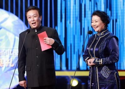 ​萨日娜一共演过多少部电视剧（萨日娜为他争取角色）