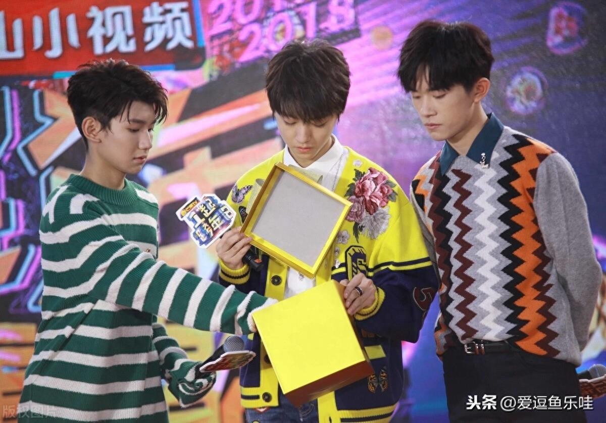 盘点TFBOYS周年演唱合集照片！一起见证他们的成长吧