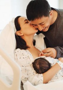 ​韩庚卢靖珊宣布女儿出生：你好我们的宝贝