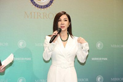 ​66岁的台湾女星陈美凤出席某品牌活动：岁月从不败美人