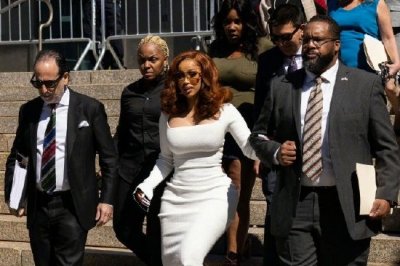 ​CardiB对袭击指控认罪 被要求做15天社区服务