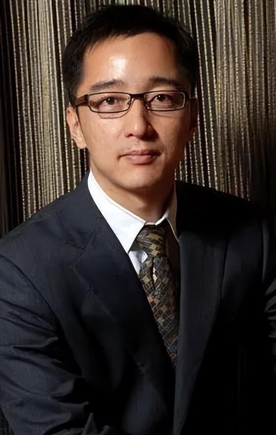 路金波前妻王蕾（路金波二婚娶演员赵子琪）