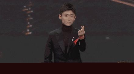 张一山现场演示北京瘫