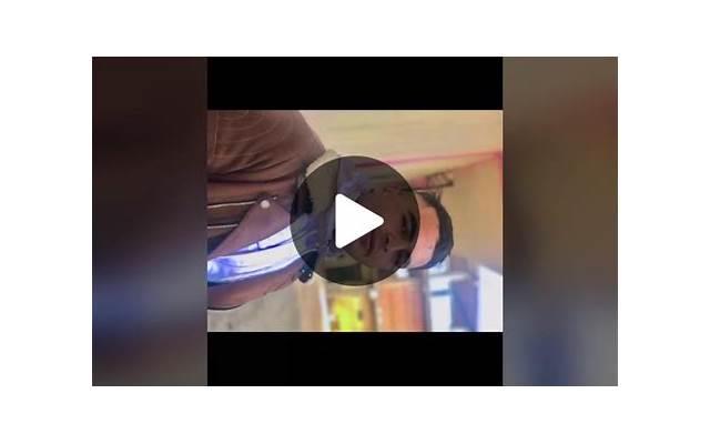 头发自然卷怎么解决（天生自然卷发型不好弄）