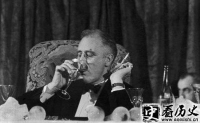 ​美国总统罗斯福的新政主要内容是什么