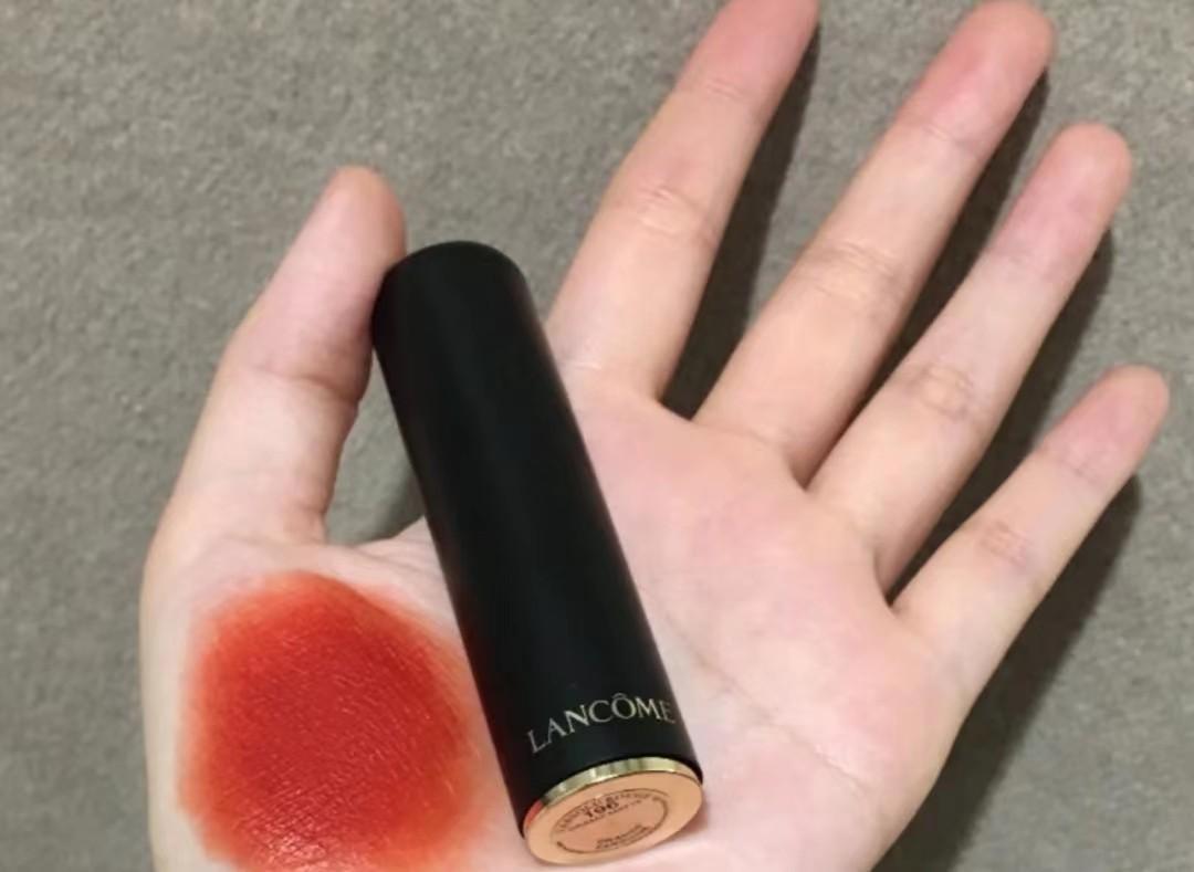 最适合黄皮的口红色号排行（黄皮肤适合什么颜色口红）(图10)