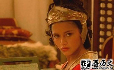 ​埃及艳后的任务讲述什么事情