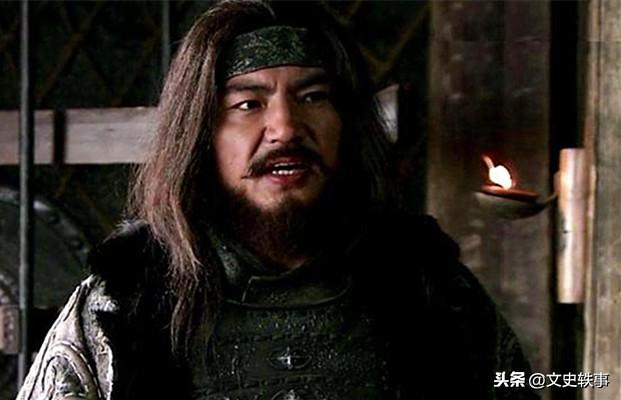 吕布用的不是你想象中的方天画戟，他的武器有2样