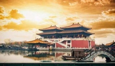 ​从人为因素和客观需求的角度分析北宋为什么定都开封