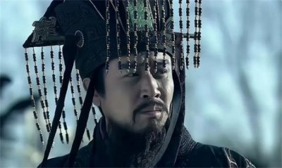 ​中国第一个皇帝嬴政是怎么死的？